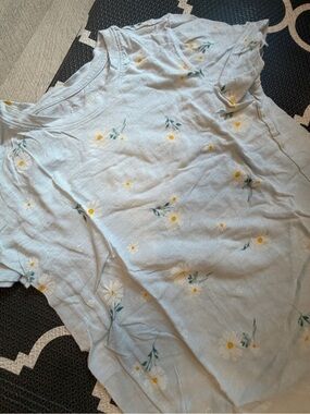 PINK Victoria's Secret Light Blue Daisy Tee